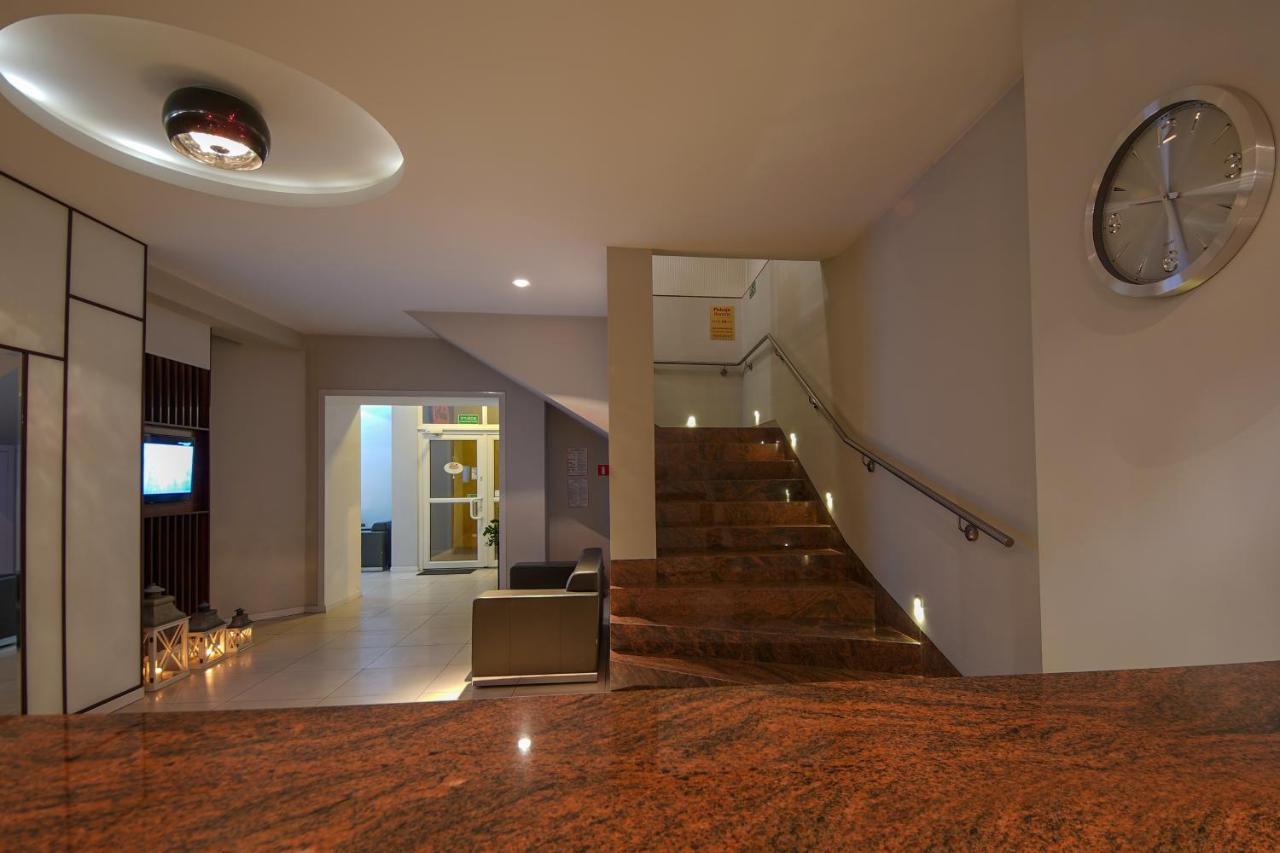 Hotel Sara Koło Εξωτερικό φωτογραφία