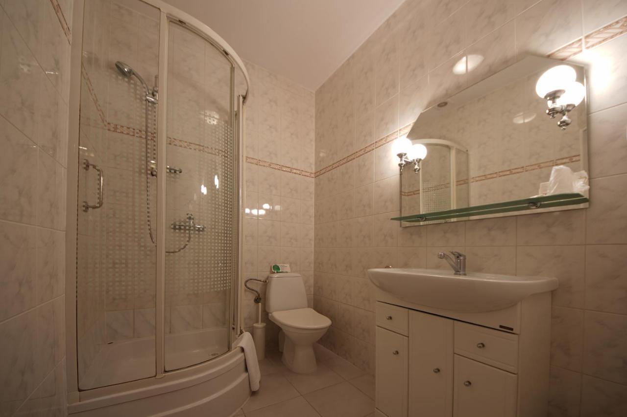 Hotel Sara Koło Εξωτερικό φωτογραφία