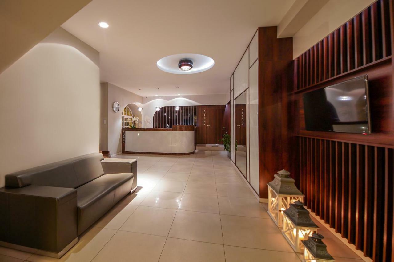 Hotel Sara Koło Εξωτερικό φωτογραφία